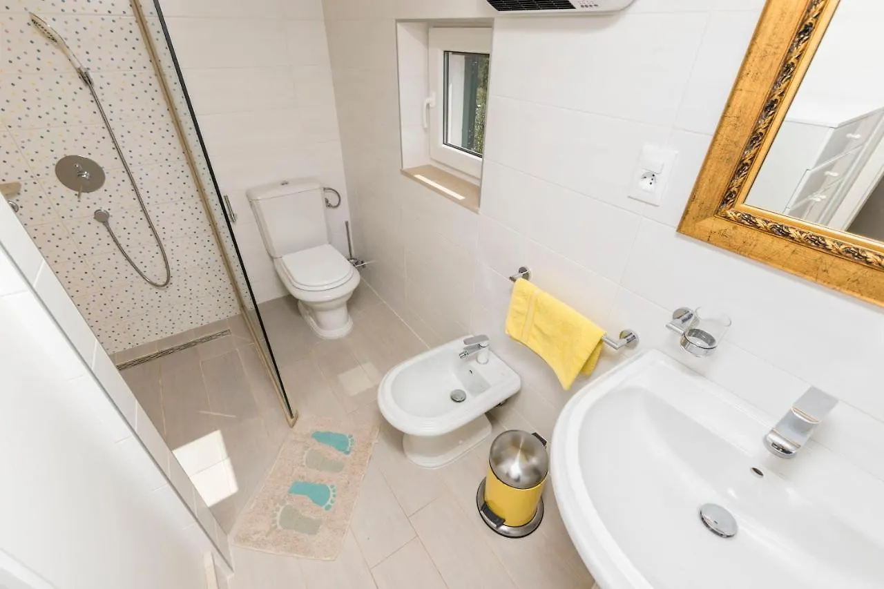 Apartments Villa Bok Trogir